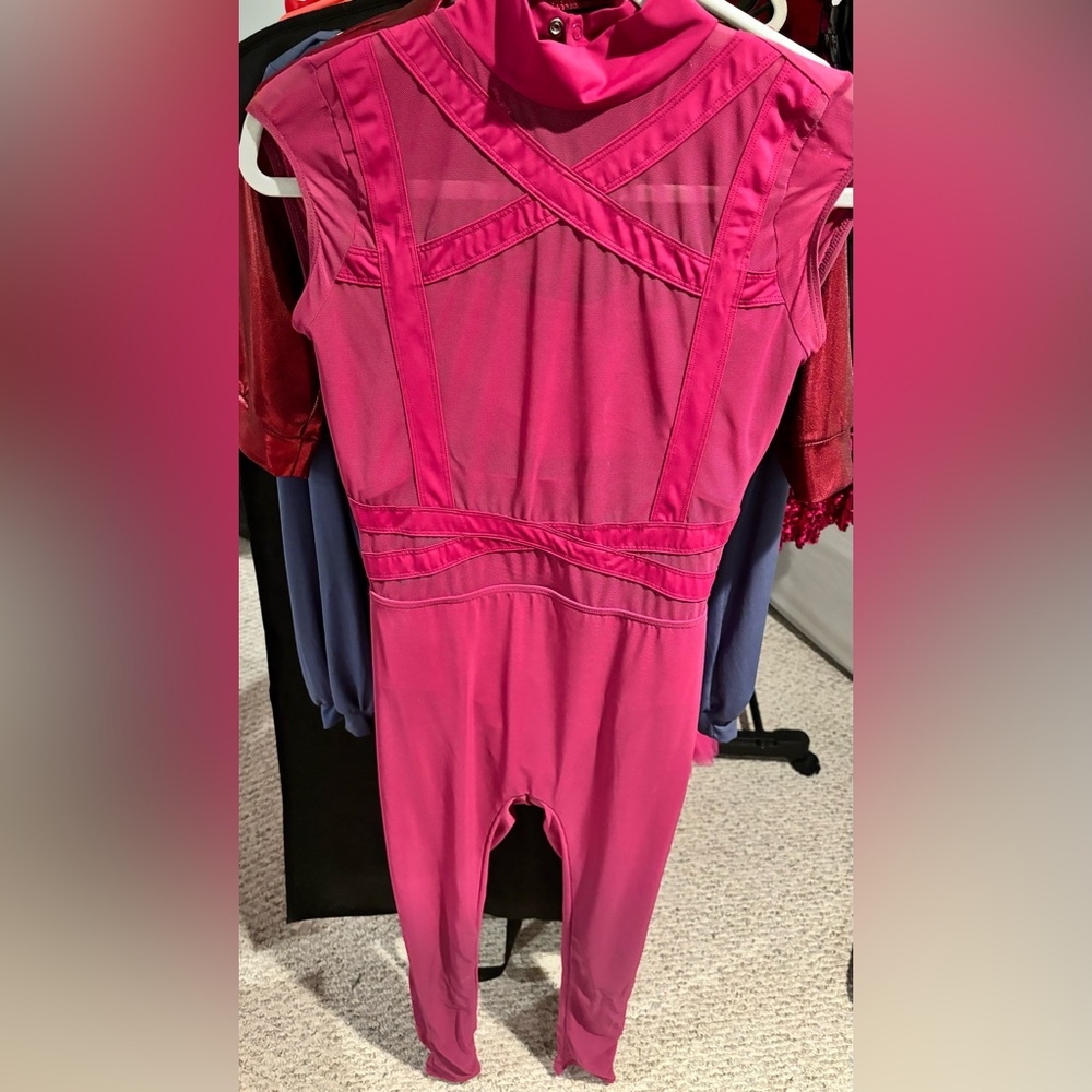 1 piece woman’s dance costume